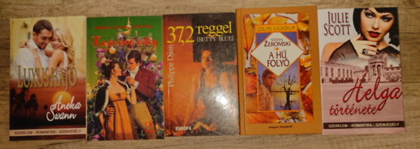 5 romantikus reg�ny csomag ban: Luxushaj�, Kar�csonyi csillag, 37,2 reggel, Helga t�rt�nete, A h� foly�