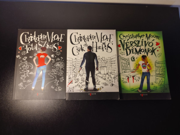 A Love Story 1-3.: V�rsz�v� d�monok + Tot�l sz�v�s + Csak egy harap�s