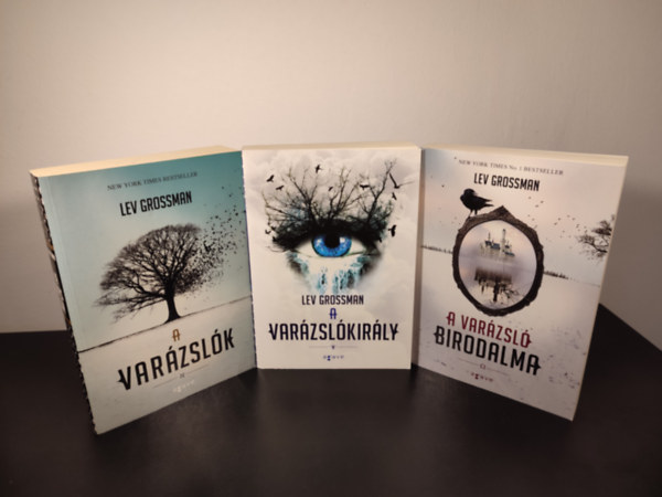 A varzslk-trilgia 1-3. (A varzslk, A varzslkirly, A varzsl birodalma)