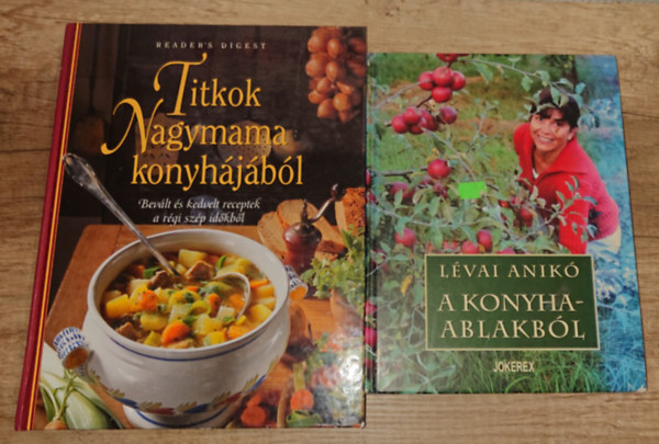 2 klasszikus szakácskönyv: Titkok Nagymama konyhájából, A konyhaablakból