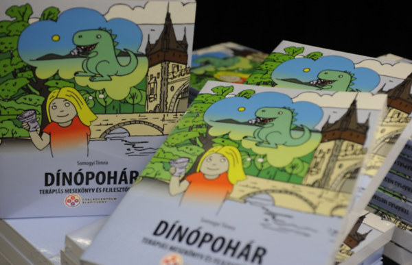 Somogyi Tímea - Dínópohár - terápiás mesekönyv + fejlesztőfüzet