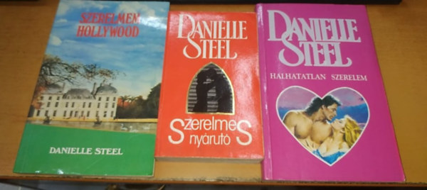 7 db Danielle Steel: A szellem + Az igaz szerelem + Baleset + Egyszer az letben + Halhatatlan szerelem + Szerelmem, Hollywood + Szerelmes nyrut