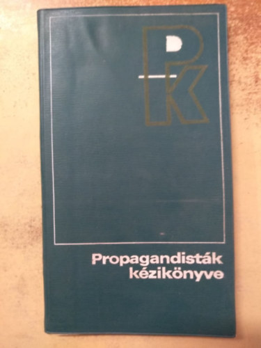 Propagandist�k k�zik�nyve