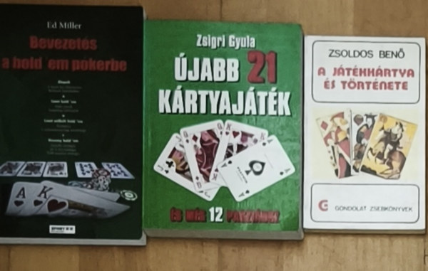 3db k�rtyaj�t�kokkal kapcsolatos k�nyv - Bevezet�s a hold 'em p�kerbe, �jabb 21 k�rtyaj�t�k, A j�t�kk�rtya �s t�rt�nete