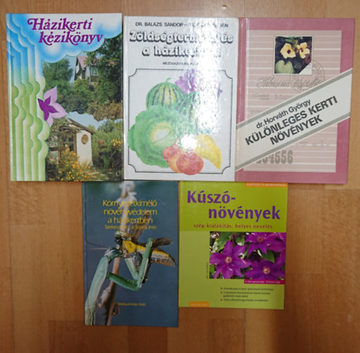 5 k�nyv a h�zikert gondoz�s�hoz: H�zikerti k�zik�nyv, Z�lds�gtermeszt�s a h�zikertben, K��l�nleges kerti, K�rnyezetk�m�l� n�v�nyv�delem h�zikertben, K�sz�n�v�nyek - sz�p kialak�t�s, helyes nevel�s