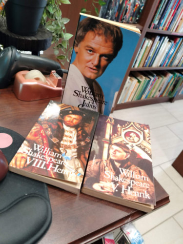 Shakespere - KÖNYVMENTŐ AJÁNLAT, MINI 3 db. Shakespeare művek. VIII. Henrik, V. Henrik, Julius Caesar