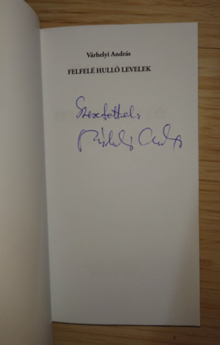 Felfel� hull� levelek