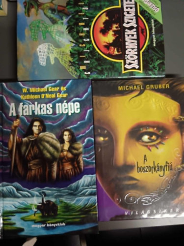 3db k�nyv:A farkas n�pe+Sz�rnyek szigete+A boszork�nyfi�