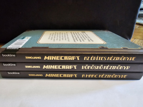 Minecraft könyvcsomag (3 darab könyv) / A harc kézikönyve, Az építés kézikönyve, Vöröskő kézikönyv