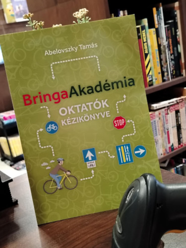 Bringa Akad�mia oktat�k k�zik�nyve