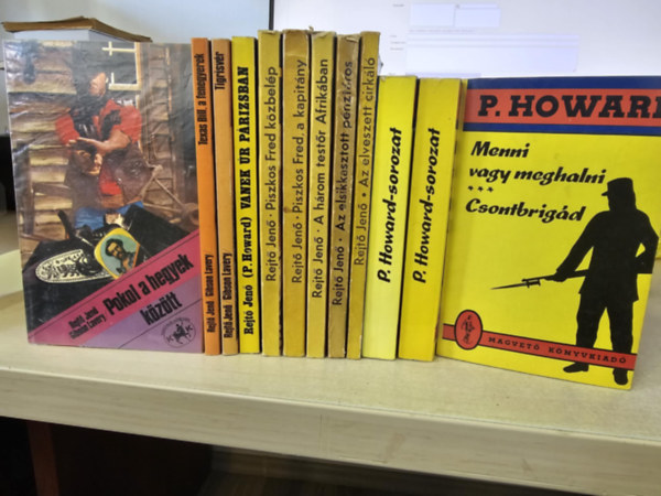 12db Rejt ktet, KNYVMENT AJNLAT: Pokol a hegyek kztt+ Texas Bill, a fenegyerek+ Tigrisvr+ Vanek r Prizsban+ Piszkos Fred kzbelp+ Piszkos Fred, a kapitny+ A hrom testr Afrikban+ Az elsikkasztott pnztros+ Az elveszet