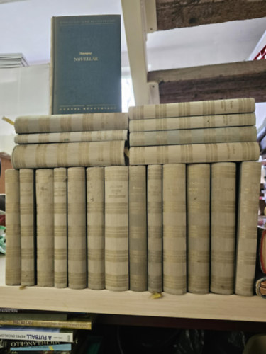 Emil Zola, Gustave Flaubert, Dante Alighieri, Jane Austen, Henry Fielding, H. C. Andersen, Prosper Merim�e, Giovanni Verga, E. T. A. Hoffmann, Lu Hszin, Henrik Pontoppidan, Bur K�NYVMENT� AJ�NLAT - 20 db a Vil�girodalom klasszikusai sorozatb�l: Germinal+ Isteni sz�nj�t�k+ B�szkes�g �s balit�let+ Tom Jones I-II+ Mes�k �s t�rt�netek+ Elbesz�l�sek+ Don Gesualdo mester+ Csehov elbesz�l�sek+ Brambilla hercegn�+ Kalevala+