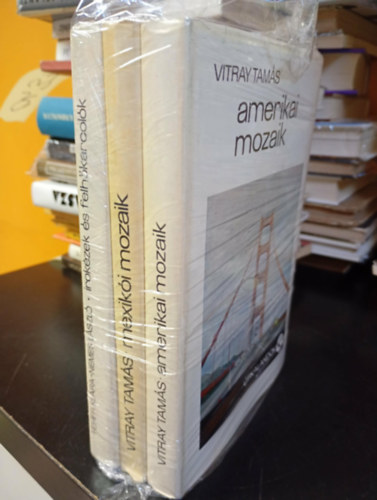 3 k�tet az �tikalandok sorozatb�l: �rok�zek �s felh�karcol�k, Amerikai mozaik, Mexik�i mozaik