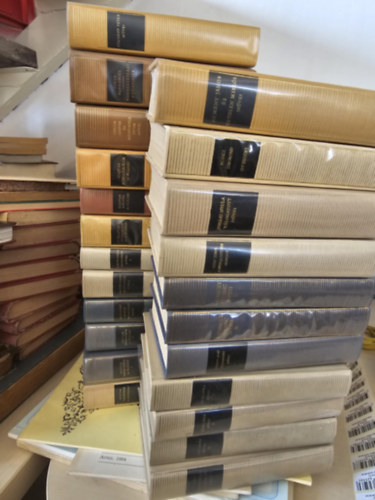 23db a Magyar remekrk sorozatbl, KNYVMENT AJNLAT: Pzmny Pter mvei+ Magyarorszgi humanistk+ Heltai Gspr s Bornemissza Pter mvei+ Magyar gondolkodk 17. szzad+ Magyar kltk 18. szzad+ Magyar drmark 16-18.