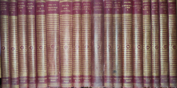 18db J�kai M�r m� a Centen�rium kiad�sb�l - T�r�k vil�g Magyarorsz�gon I-II., Egy magyar n�bob I-II., Az �j f�ldes�r, Politikai divatok, Mire megv�n�l�nk, A k�sz�v� ember fiai I-II., Szerelem bolondjai, stb. (t�bbi c�m a le�r�