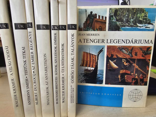 8db az Univerzum knyvtr sorozatbl: A vilg csodi, Testnk titkai, Az ember regnye, Magyarok az antarktiszon, Knok -szultnok -emrek, j lthatrok, Grg tjak- talnyok, A tenger legendriuma