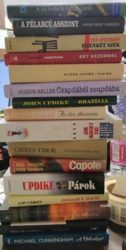 Joseph Conrad, Elina Hirvonen, John Updike, Joseph Heller, Erds Rene, Ilf-Petrov Tbb szerz - ---