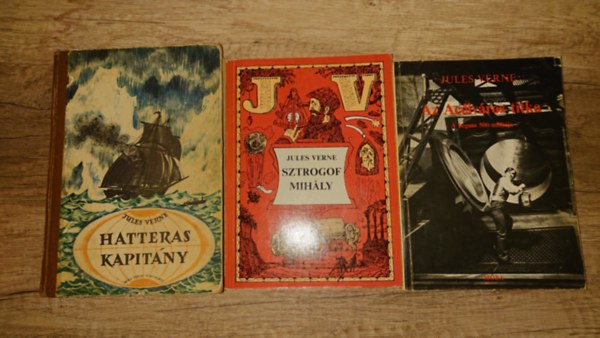 3 k�nyv Jules Verne-t�l: Sztrogof Mih�ly, Az ac�lv�ros titka, Hatteras kapit�ny
