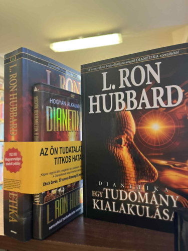 Dianetika - A szellemi egszsg modern tudomnya + Dianetika: Egy tudomny kialakulsa + DVD Hogyan alkalmazzuk a dianetikt?