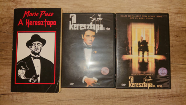 Keresztapa csomag: Keresztapa (k�nnyv), Keresztapa 2. (DVD), Keresztapa 3. (DVD)