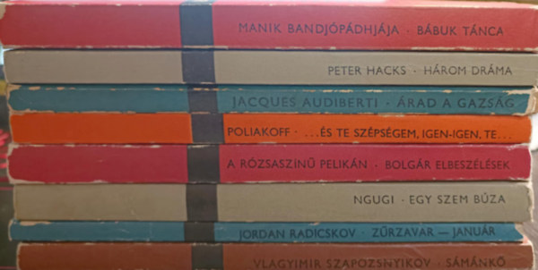 Modern knyvtr knyvcsomag