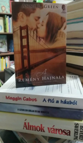 Ryan Winfield, Meggin Cabot, Anne L. Green Beverly Swerling - 4 db-os romantikus könyvcsomag: Álmok városa+ A szerelem húrjai+ A fiú a házból+ A remény hajnala