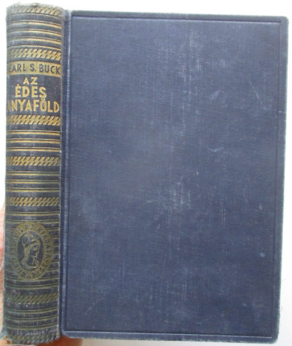 Az �des anyaf�ld