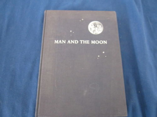 Robert S. Richardson - Man and the moon