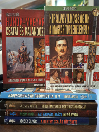 V�csey Aur�l, V�csey Oliv�r L�vai-Pot� - 6 db-os t�rt�nelmi K�NYVMENT� AJ�NLAT: Kir�lygyilkoss�gok a magyar t�rt�nelemben, Hunok-magyarok csat�i �s kalandoz�sai, II. vil�gh�bor� Magyarorsz�gon, Hunok-magyarok eredete �s v�ndorl�sai, Az �rp�d-h�zi kir�lyok, A Horthy-cs