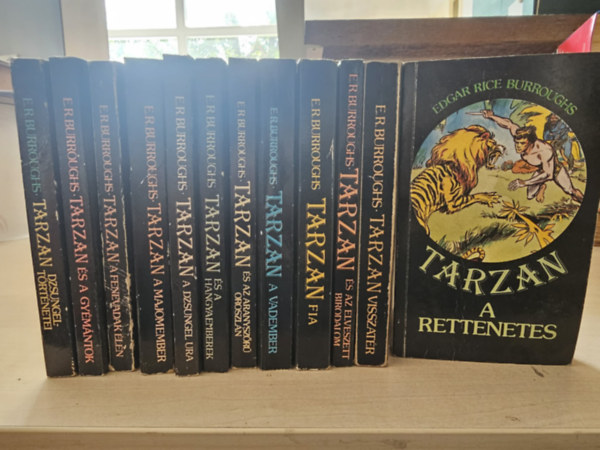 Edgar Rice Burroughs - 12db Tarzan, KÖNYVMENTŐ AJÁNLAT: Tarzan dzsungeltörténetei+ Tarzan és a gyémántok+ Tarzan a fenevadak élén +Tarzan a majomember + Tarzan a dzsungel ura+ Tarzan és a hangyaemberek+ Tarzan és az aranyszőrű oroszlán+ Tarzan a vadember+ Ta