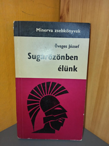 Sug�r�z�nben �l�nk - Minerva zsebk�nyvek