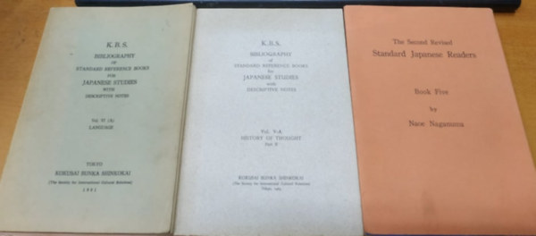 The Second Revised Standard Japanese Readers Book Five + Bibliography of Standard Reference Books for Japanese Studies Vol V-A History of Thought part II + Vol. VI (A) Language (3 ktet)