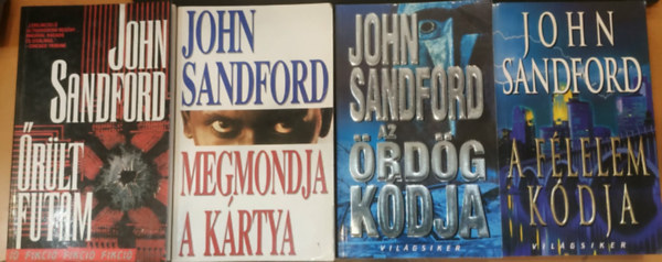 Kidd sorozat 1-4. (�r�lt futam, Megmondja a k�rtya, Az �rd�g k�dja, A f�lelem k�dja)