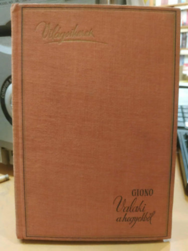 Valaki a hegyekb�l