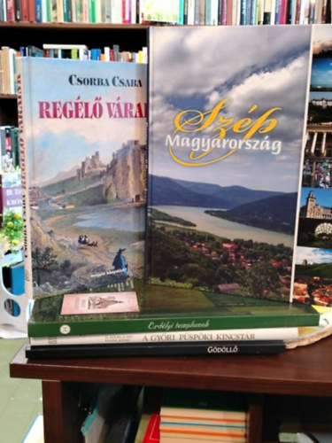 K�NYVMENT� AJ�NLAT, 5 DB. ALBUMOK - Reg�l� v�raink, Sz�p Magyarorsz�g, Erd�lyi templomok, A Gy�ri P�sp�ki Kincst�r, G�d�ll�