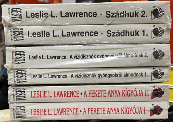 6 db Lawrence k�tet: Sz�dhuk 1-2., A v�zidiszn�k gy�ngy�kr�l �lmodnak I-II., A fekete anya k�gy�ja 1-2.