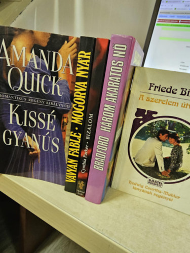 5db romantika: Kiss� gyan�s+ Mogorva ny�r+ Bizalom+ H�rom akaratos n�+ A szerelem �tveszt�in