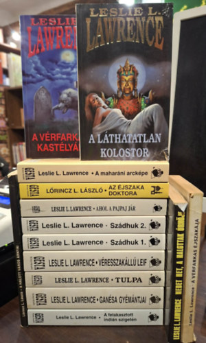 13 db-os Leslie L. Lawrence k�nyvcsomag 14 k�tetben, K�NYVMENT� AJ�NLAT: A v�rfarkasok kast�ly�ban, A l�thatatlan kolostor, A mahar�ni arck�pe, Az �jszaka doktora, Ahol a pajpaj j�r, Sz�dhuk 1-2., V�resszak�ll� Leif, Tulpa, Gan�sa g