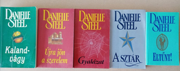 Danielle Steel knyvcsomag (5db) Eltnt, A sztr, Gyalzat, jra jn a szerelem, Kalandvgy