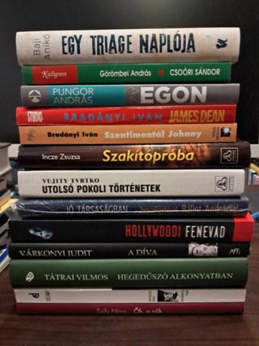 13 db-os KNYVMENT AJNLAT riport: James Dean, Az Egon, Szentimentl Johnny - Doris Day dalai, Csori Sndor, Egy triage naplja, J trsasgban - Beszlgetsek Blint Andrssal, Hollywoodi fenevad, A Dva - Palnkay Klra emlkezi