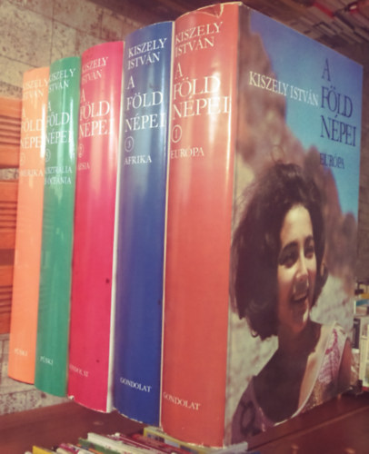 A F�ld n�pei I-V (1-5)