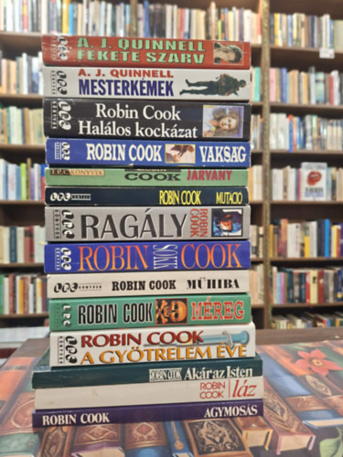 14 db krimi K�NYVMENT� AJ�NLAT: Fekete szarv, Mesterk�mek, Hal�los kock�zat, Vaks�g, Rag�ly, Sokk, M�hiba, M�reg, A gy�trelem �ve, Ak�r az Isten, L�z, Agymos�s