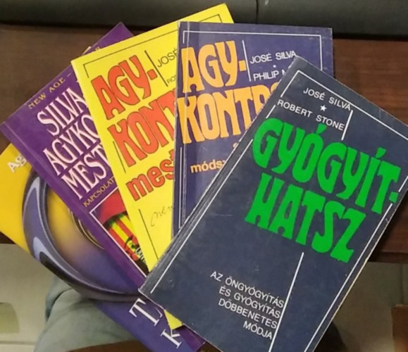 5 db Agykontroll knyv: Tanfolyami kziknyv+ Silva-fle agykontroll mesterfokon+ Agykontroll mesterfokon nem csak az zleti letben+ Agykontroll (Silva)+ Gygythatsz