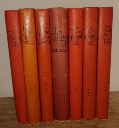 3 klasszikus m� Tolsztojt�l 7 k�tetben: H�bor� �s b�ke I-IV., Anna Karenina I-II., Felt�mad�s