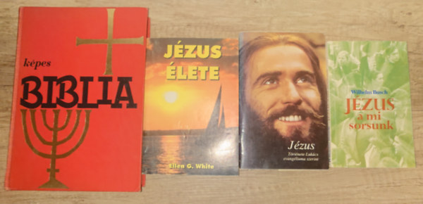 A Biblia + 3 k�nyv J�zusr�l: K�pes Biblia, J�zus �lete, J�zus a mi sorsunk, J�zus t�rt�nete Luk�cs evaang�liuma szerint