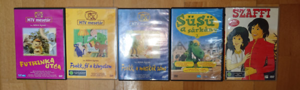 5 klasszikus magyar rajzfilm DVD-n: Szaffi, S�s�, a s�rk�ny, Frakk, a macsk�k r�me, Frakk, f� a k�nyelem, Futrinka utca
