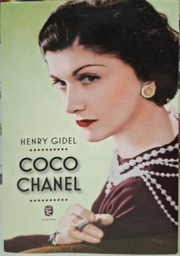 Coco Chanel - divattervez�, divat dikt�tor
