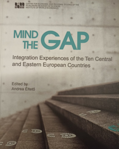 Andrea �ltet� - Mind the Gap
