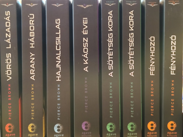 V�r�s l�zad�s sorozat 1-6. (8 k�tet)