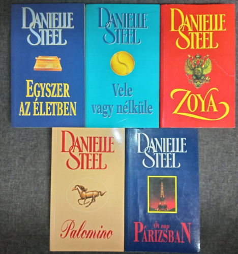 (5db) Danielle Steel romantikus knyvcsomag: Egyszer az letben / Vele vagy nlkle / Zoya / Palomino / t nap prizsban